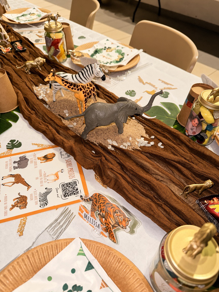 Table d'anniversaire thème safari